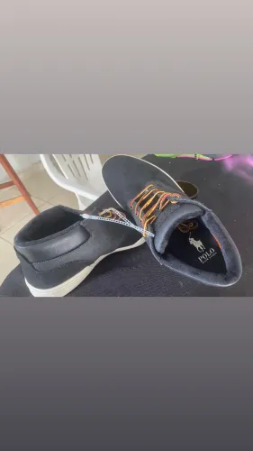 Vendo 2 tênis 
