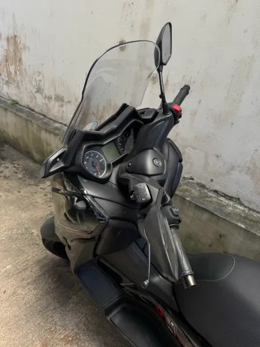 XMAX 250 Darth Vader 2022 | 10 mil km | Edição Especial
