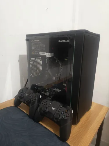 Gabinete Gamer Bluecase