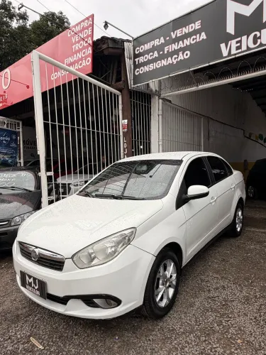 Fiat Grand Siena Attrac. 1.4 EVO F.flex 8V 2013
