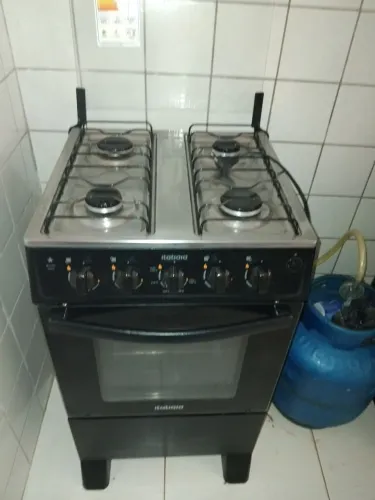 Vendo esse excelente fogão com pouco tempo de uso ,todo perfeito é funcionado bem.