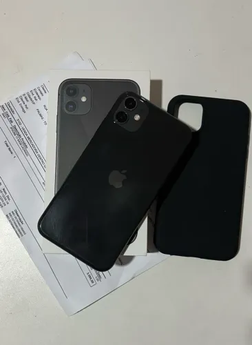 iPhone 11-Nota fiscal/Unico dono