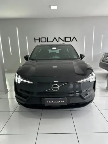 Volvo EX30 E60 Plus (elétrico) 2024