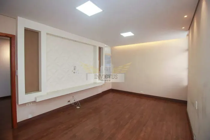 Sobrado com 5 Quartos para Alugar, 233m² - Bairro Vila Apiai, Santo André/SP.