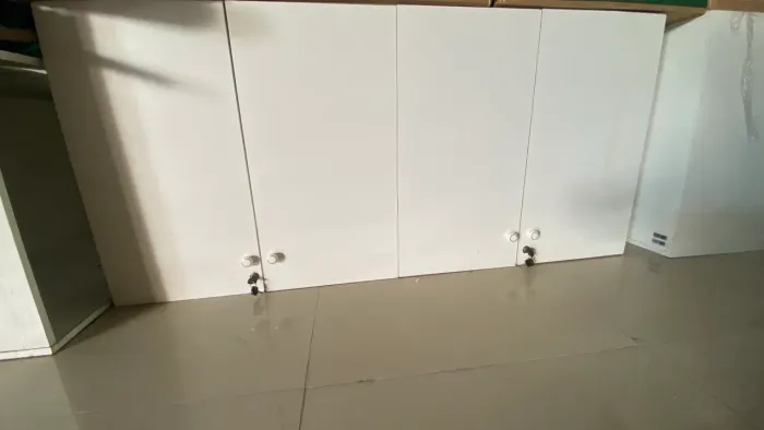 Armário de parede 4 portas 