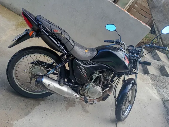 Moto em perfeito estado