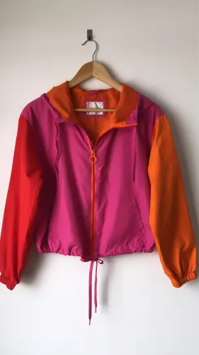 Jaqueta Corta vento tam P yessica