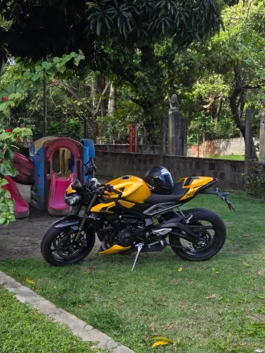 Triumph Street Triple 765 RS