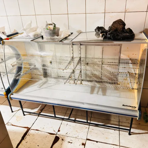 Expositor pães e salgados