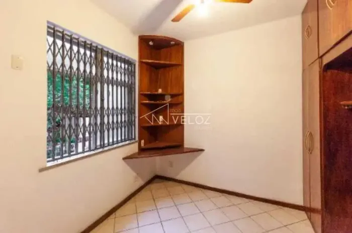 Apartamento : / Residencial / Santa Teresa
