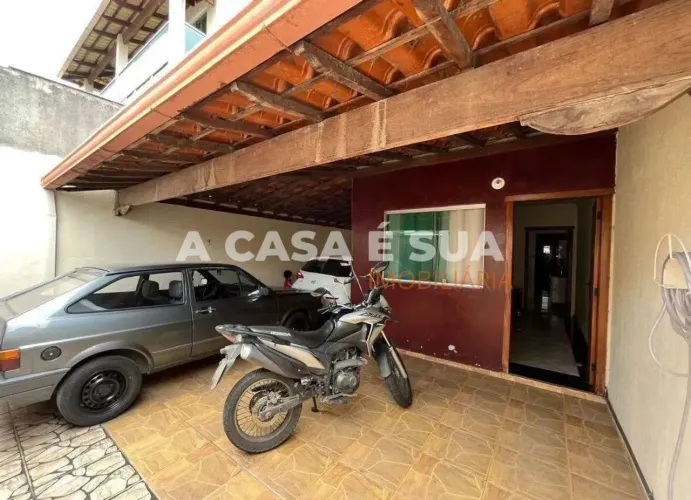 Casa Geminada à venda, 3 quartos, 1 suíte, 2 vagas, Lúcio de Abreu - Contagem/MG