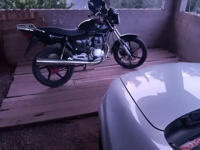 Titan 150 esd, rodas da Sport , comando original da Sport motinho anda bem
