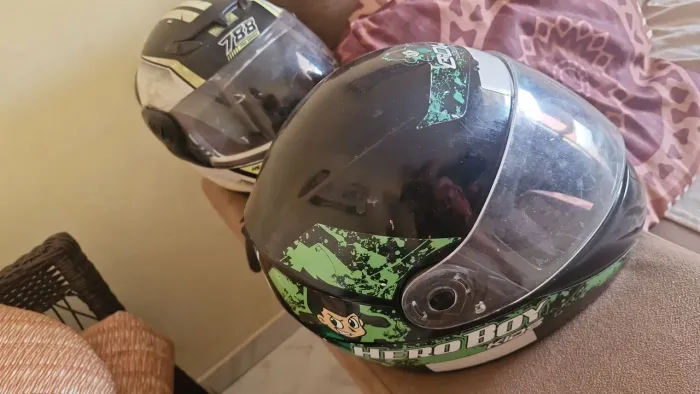 CAPACETE