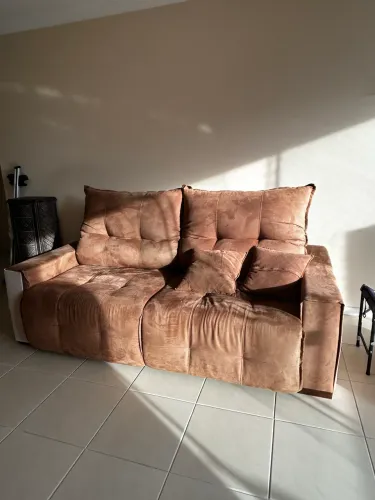 Sofá retratil e reclinável