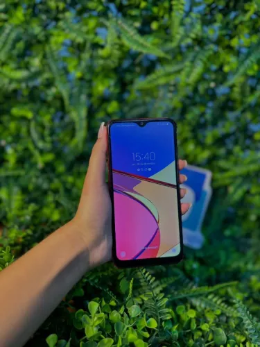 Samsung A10S Vermelho 32GB 2GB RAM Possui marcas de uso. Seminovo 3 meses de garantia