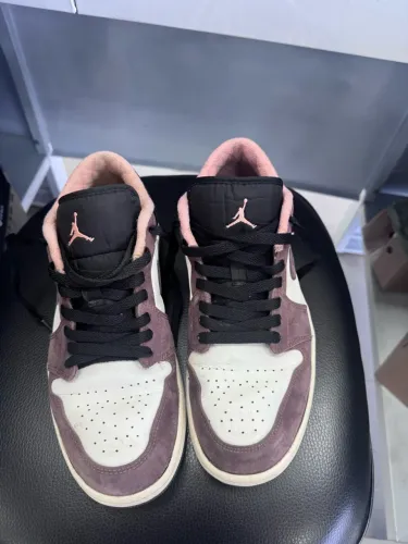 Air Jordan 1 Low Mocha SE