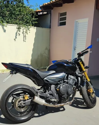 Hornet 600