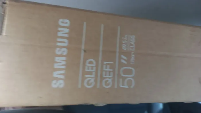 Vendo TV de 50 polegada Samsung nova