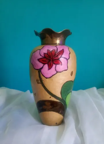 Antigo vaso / floreira Indiana em bronze Esmaltada