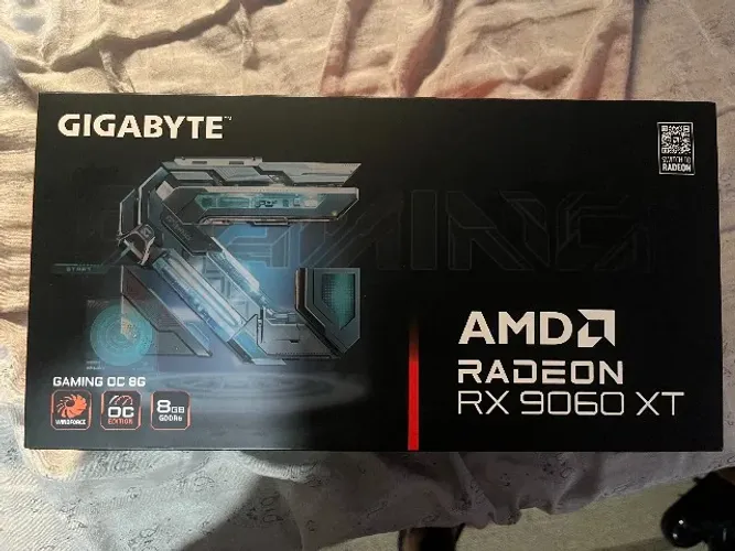 placa de video rx 9060 xt Gigabyte