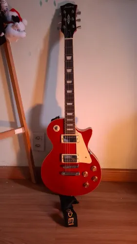 Guitarra Les Paul Strinberg LPS230