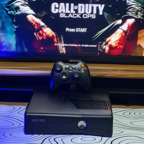 Xbox 360 S Slim | Modelo 1439 | Excelente Estado (Venda ou Troca)