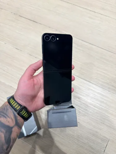 Celular ZFLIP 7 FE PRETO 128GB