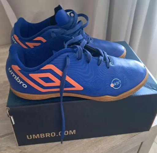 Chuteira de futsal Junior Umbro 35
