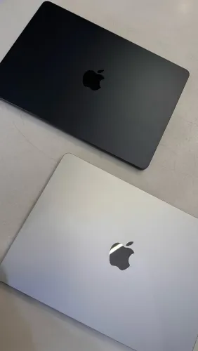 MacBook Air M5 16/512