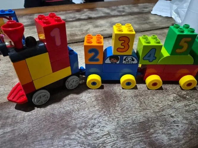 Lego Duplo Locomotiva 32 pecas