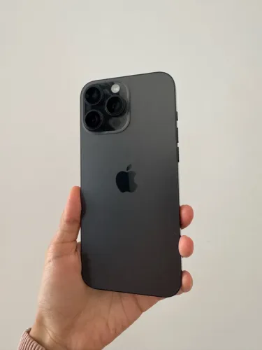 iPhone 16 Pro Max 256GB Preto bateria 94%