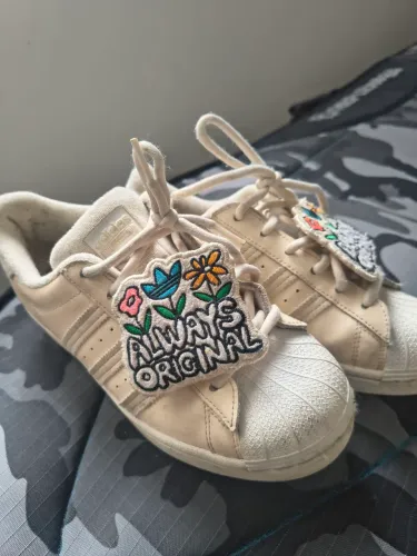 Tênis Adidas 