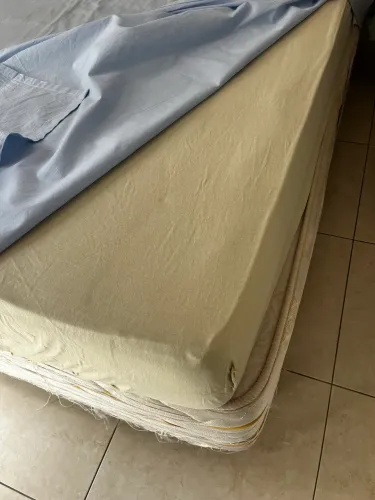 Cama Box Casal excelente colchão novo
