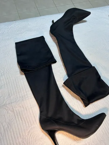 Bota Preta Acima do Joelho Salto Alto