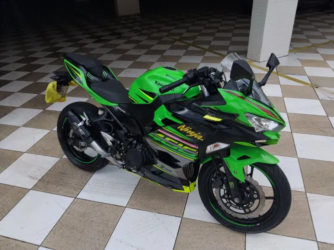 Kawazaki Ninja 400 ano 2019 muito bem cuidada