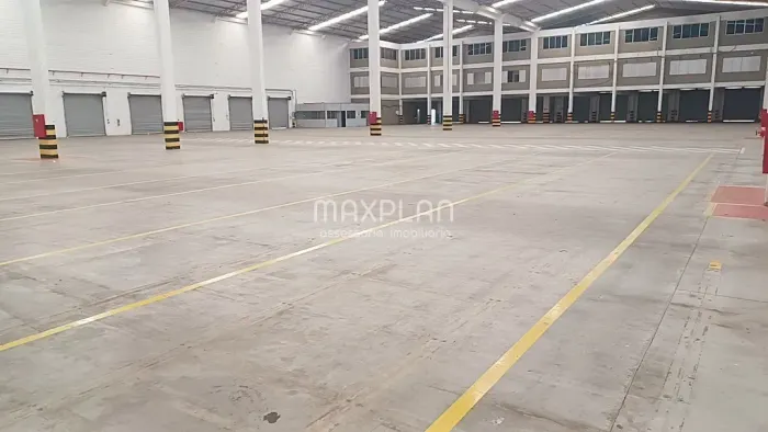 Aluguel de Galpão com 5600 m² - 18 Docas - Croos Docking - Pavuna - Rio de Janeiro - RJ