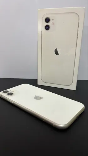 iPhone 11 64GB - Sem nenhuma marca de uso?