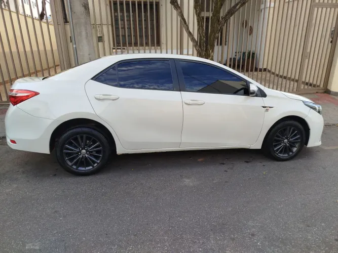 Toyota Corolla XEI 2.0 Flex 16V Aut. 2016