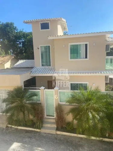 Casa com 3 dormitórios à venda, 105 m² por R$ 650.000,00 - Araçatiba - Maricá/RJ