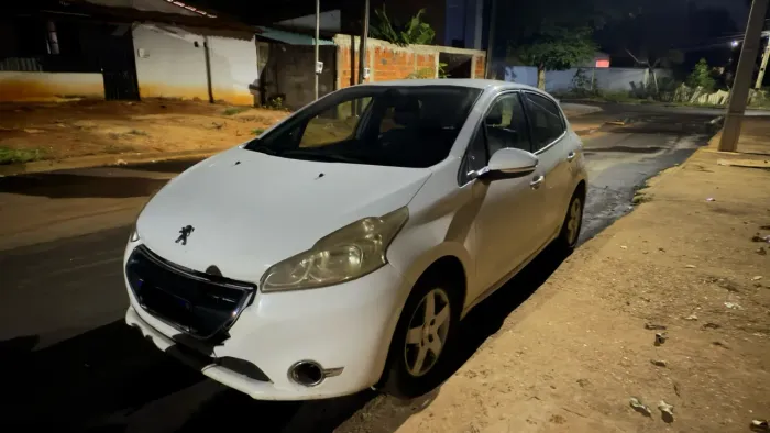 Peugeot 208 Active/active Pack 1.5 Flex 8V 5P 2014