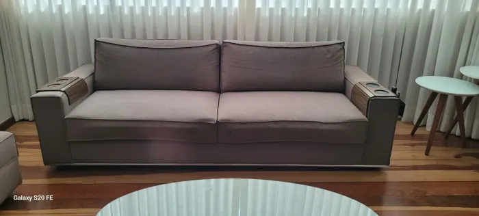 Sofá 4 lugares Alta Qualidade Marca Líder