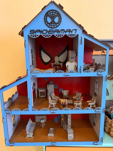 Casinha mdf homem aranha 
