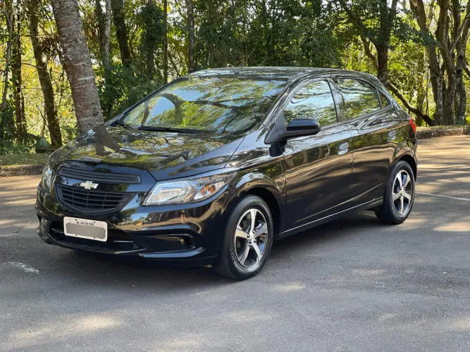 Chevrolet Onix JOY Hatch 1.0 8V Flex Mec. 4P 2019