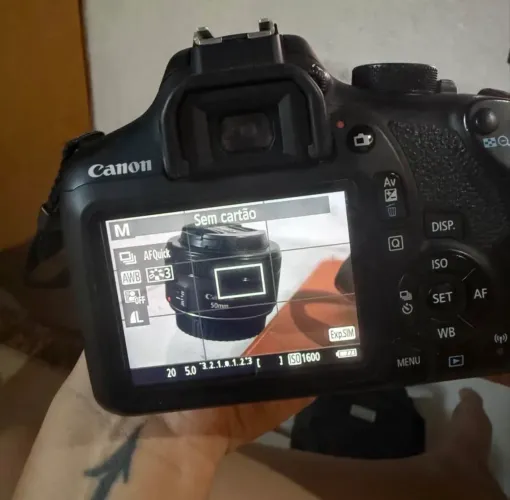 Vendo Canon T6 - Lentes 18-55mm ou 50mm