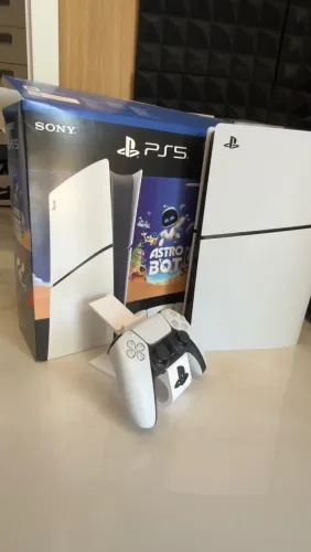 Sony PS5 825GB Mídia Digital
