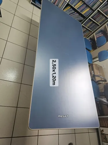 Mesa para reunião