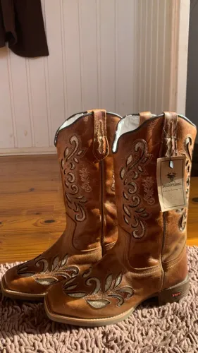 Bota texana feminina