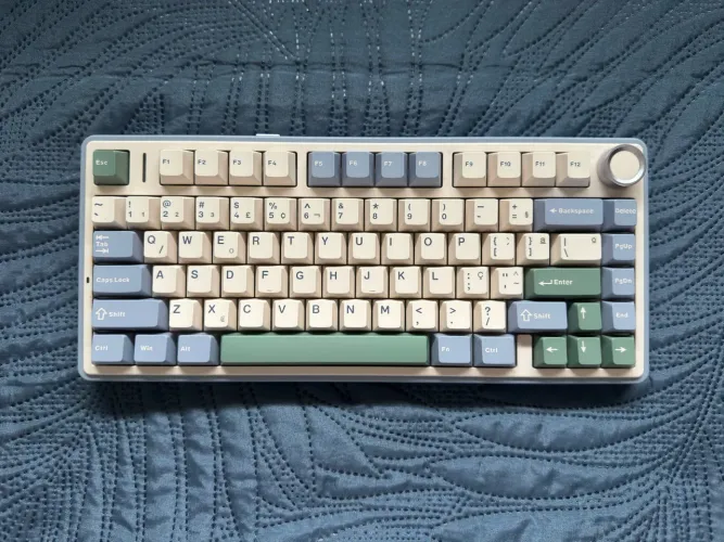 Teclado Mecânico Aula F75