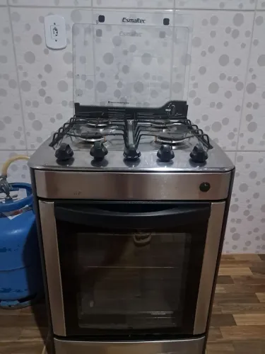 Vende-se fogão de 4 bocas elétrico