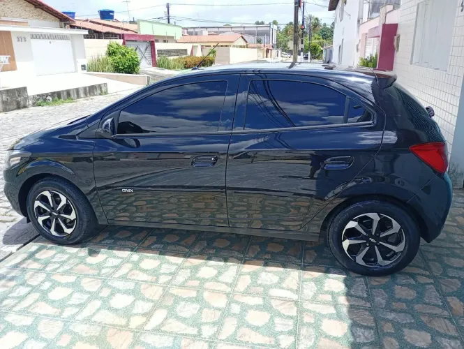Chevrolet Onix Hatch LT 1.0 8V Flex Mec. 4P 2019